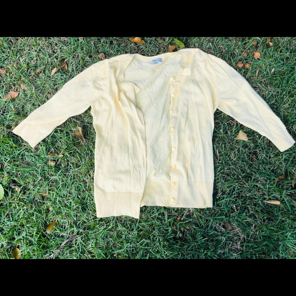 Halogen yellow sweater in xs